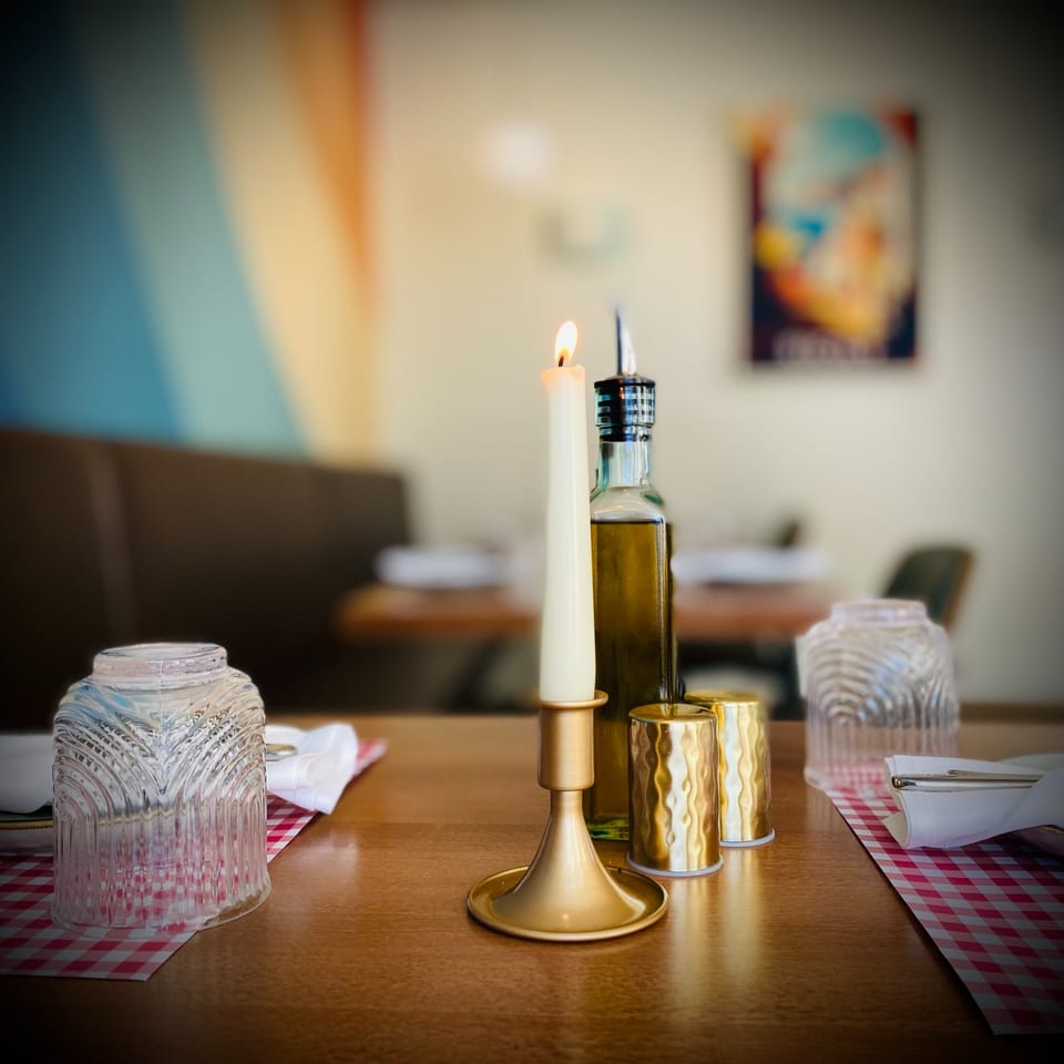 Mangia Mondays at Pomelia